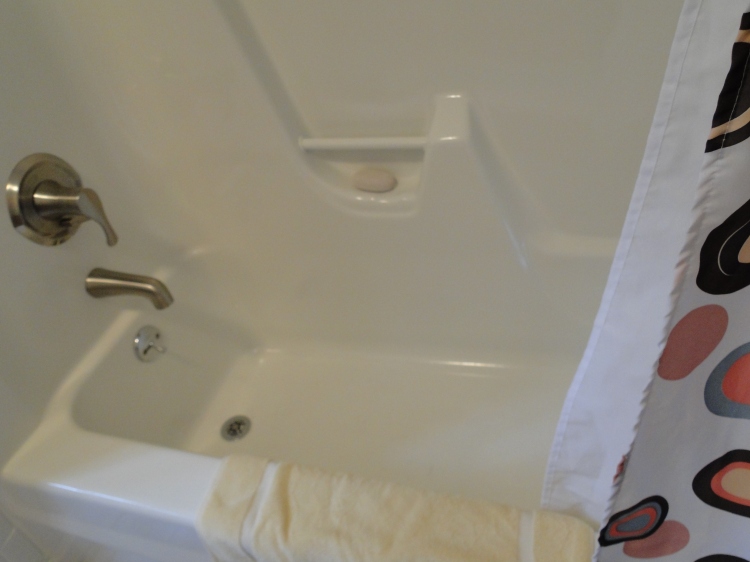 refinished bathtub and shower 